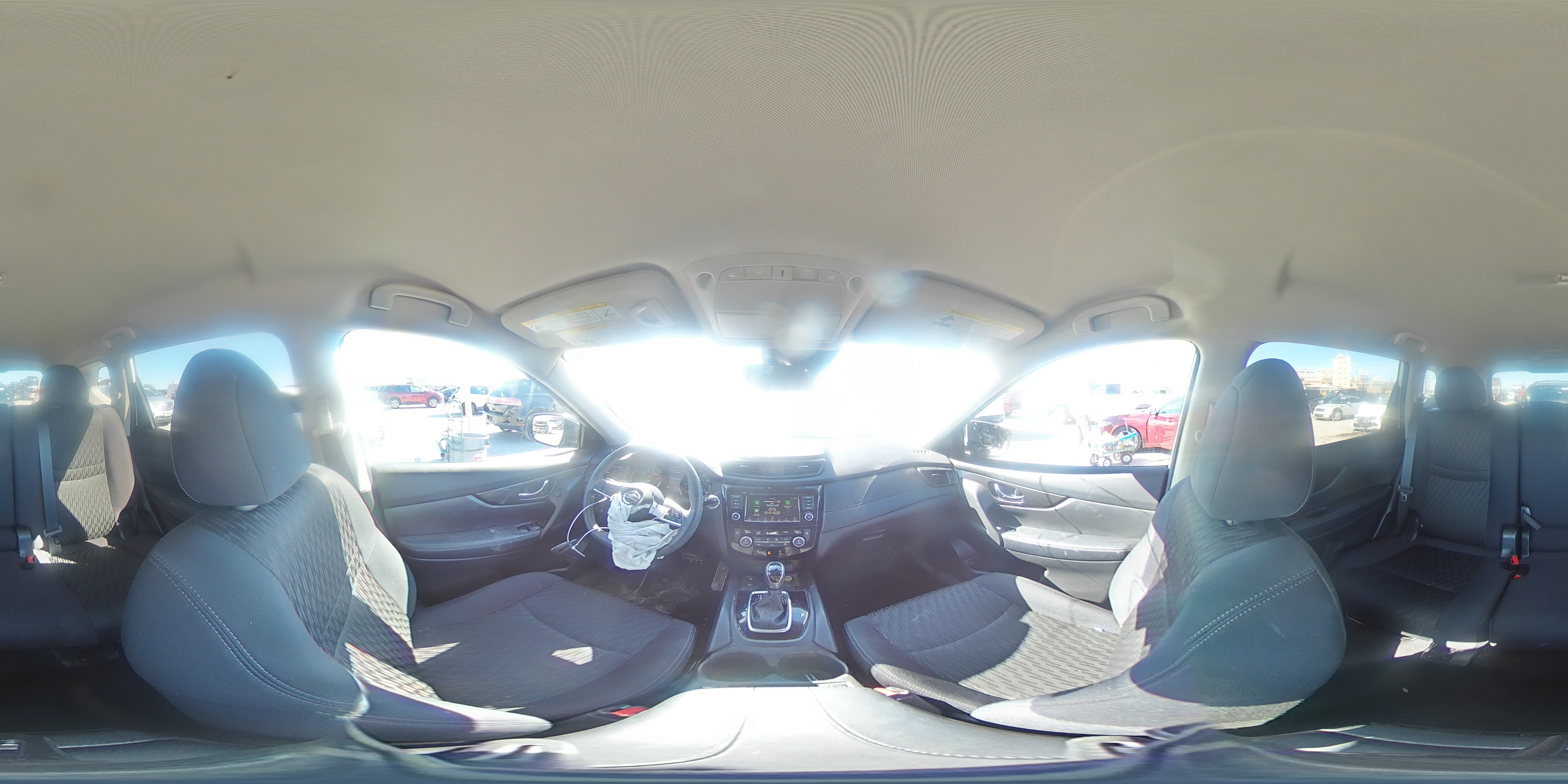 2019 Nissan Rogue - Image 14