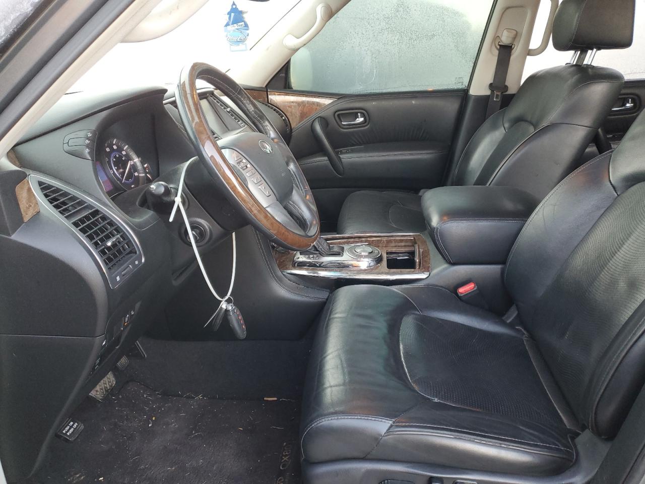 2017 Infiniti QX80 - Image 7