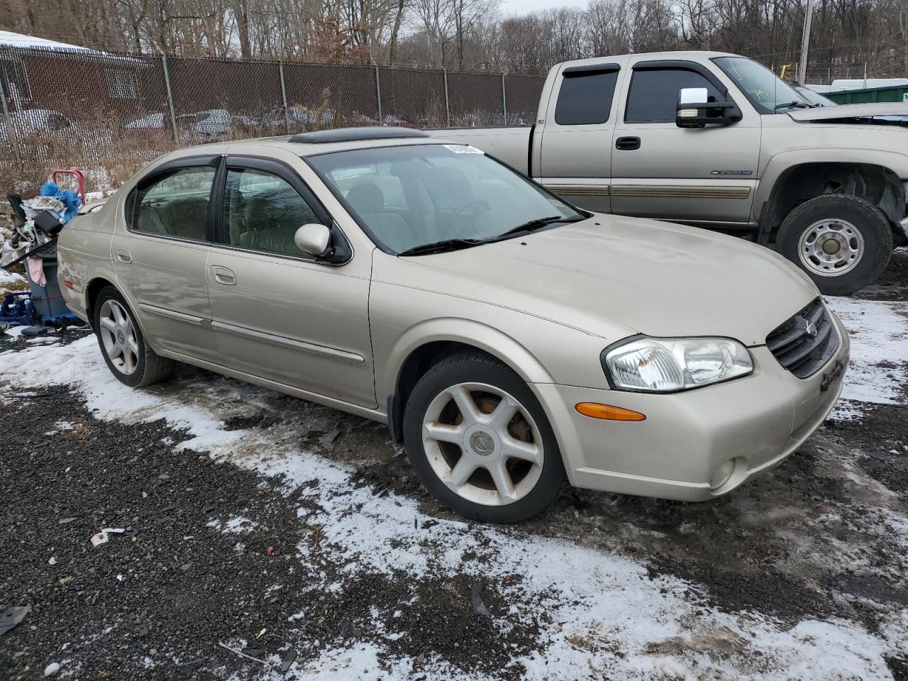 2001 Nissan Maxima - Image 4