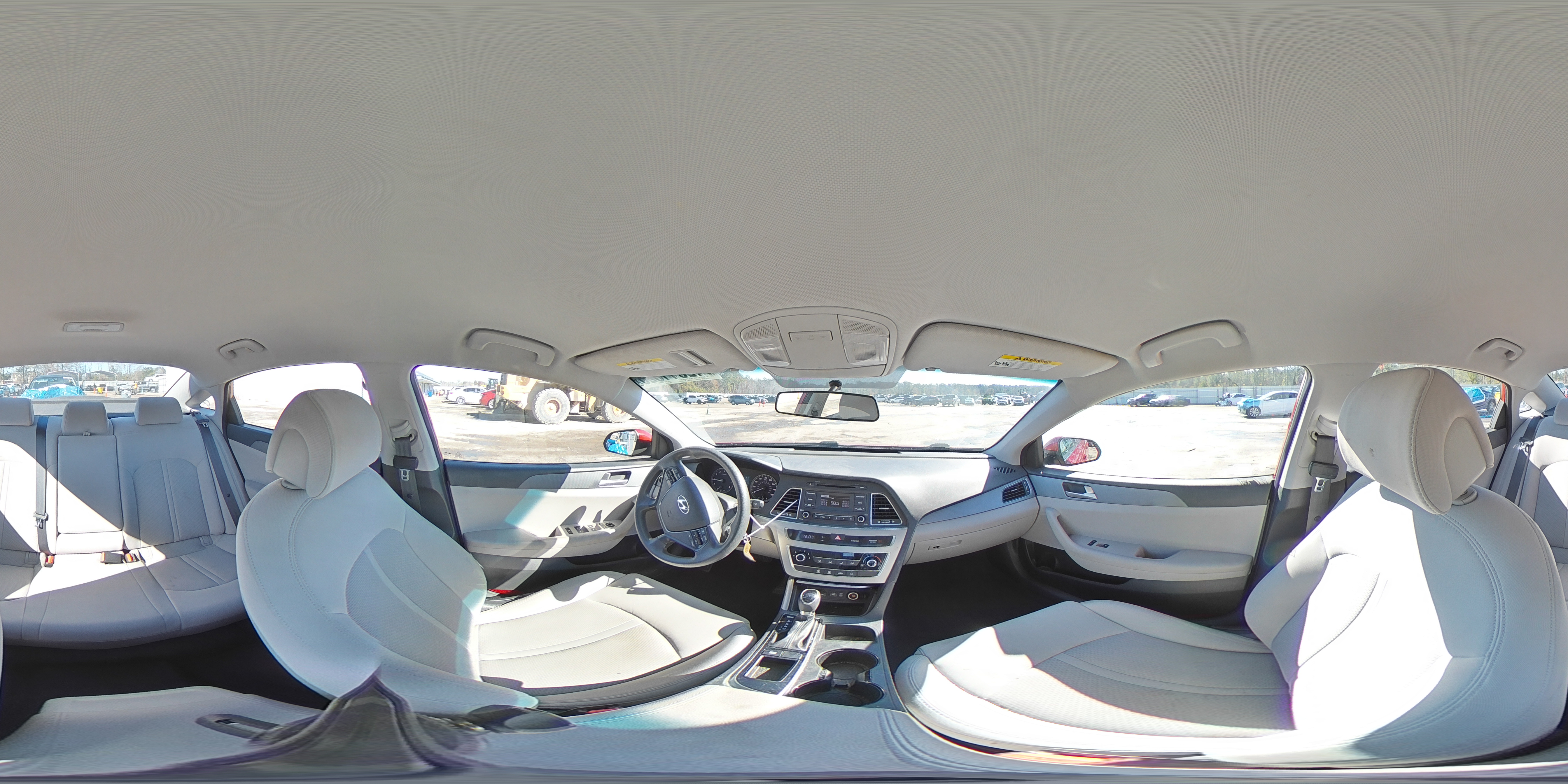 2017 Hyundai Sonata - Image 14