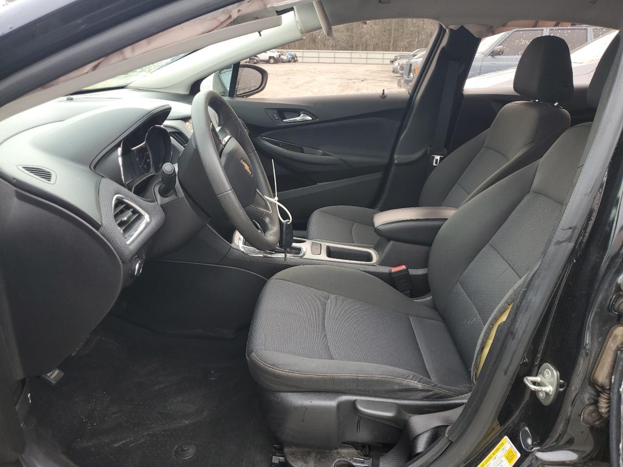 2018 Chevrolet Cruze - Image 7
