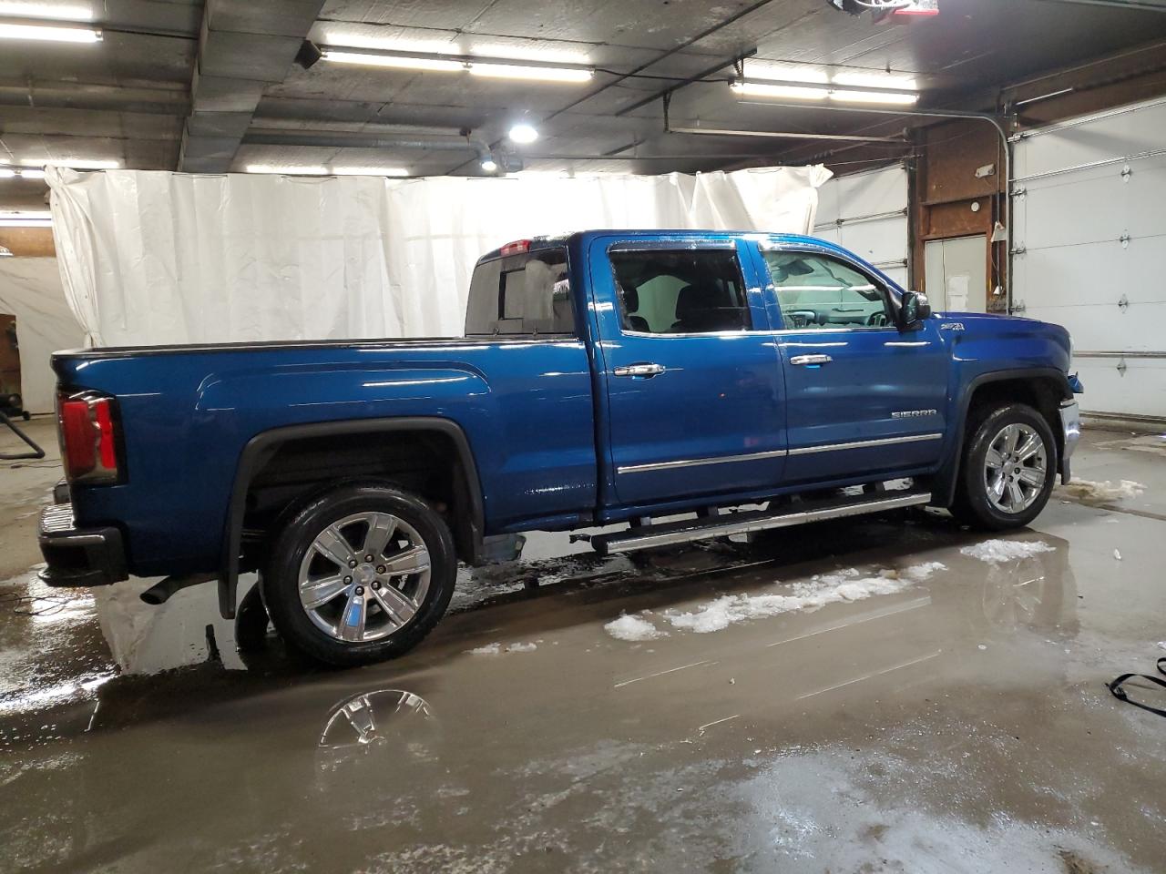 2017 GMC Sierra - Image 3