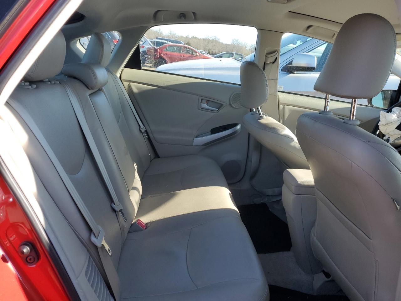 2011 Toyota Prius - Image 10