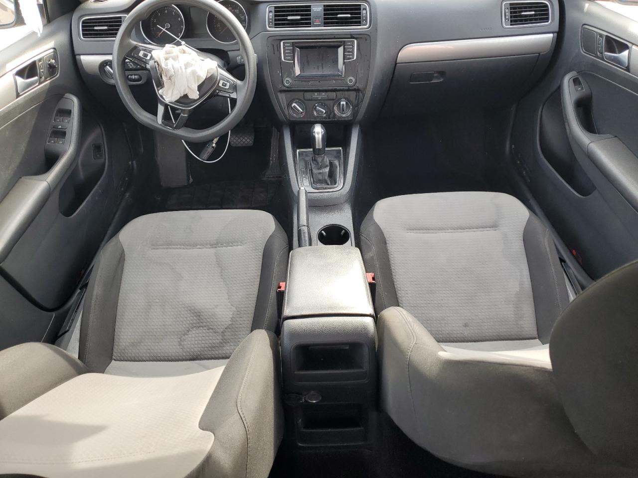 2017 Volkswagen Jetta - Image 8