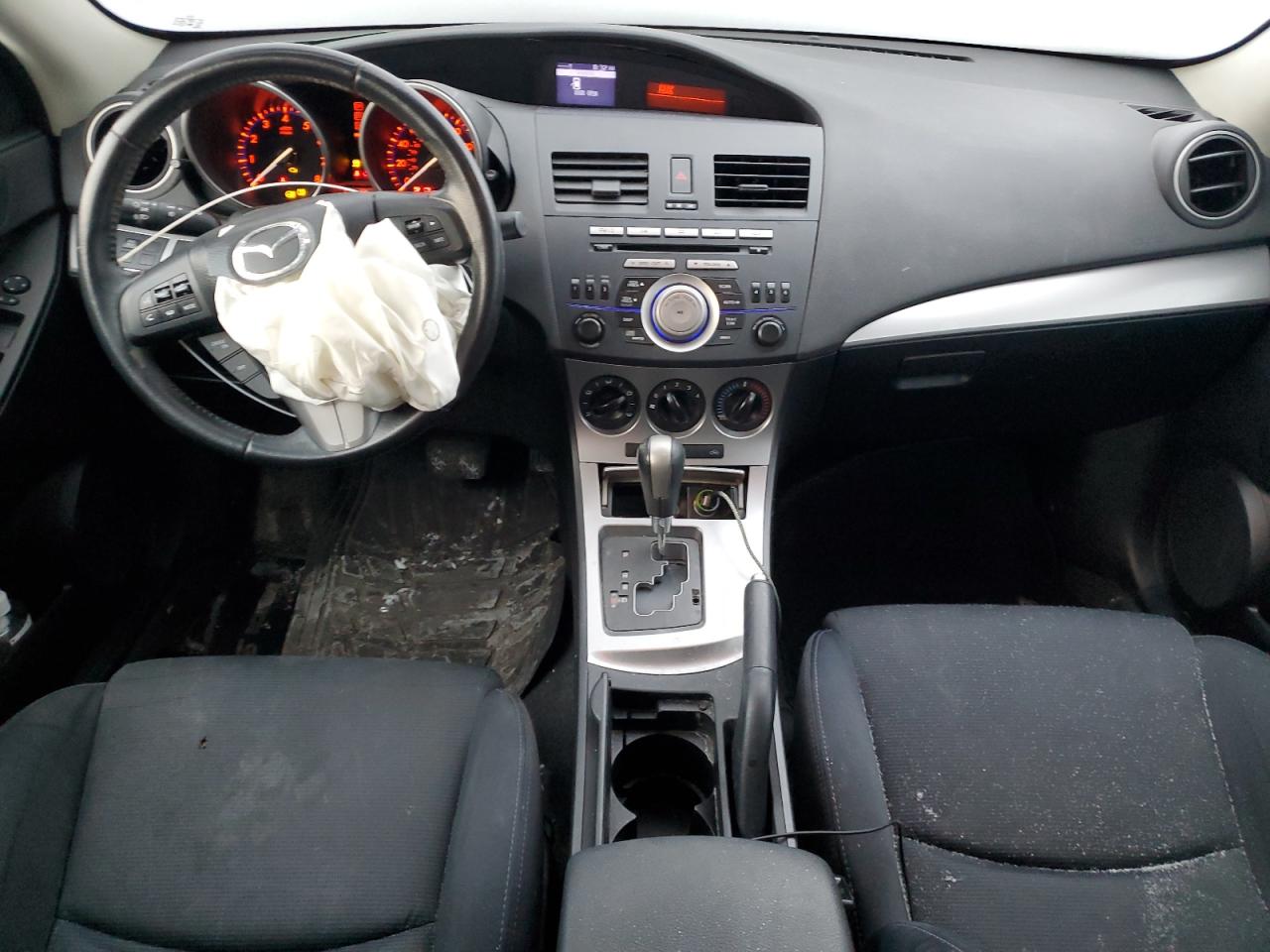 2010 Mazda 3 - Image 8