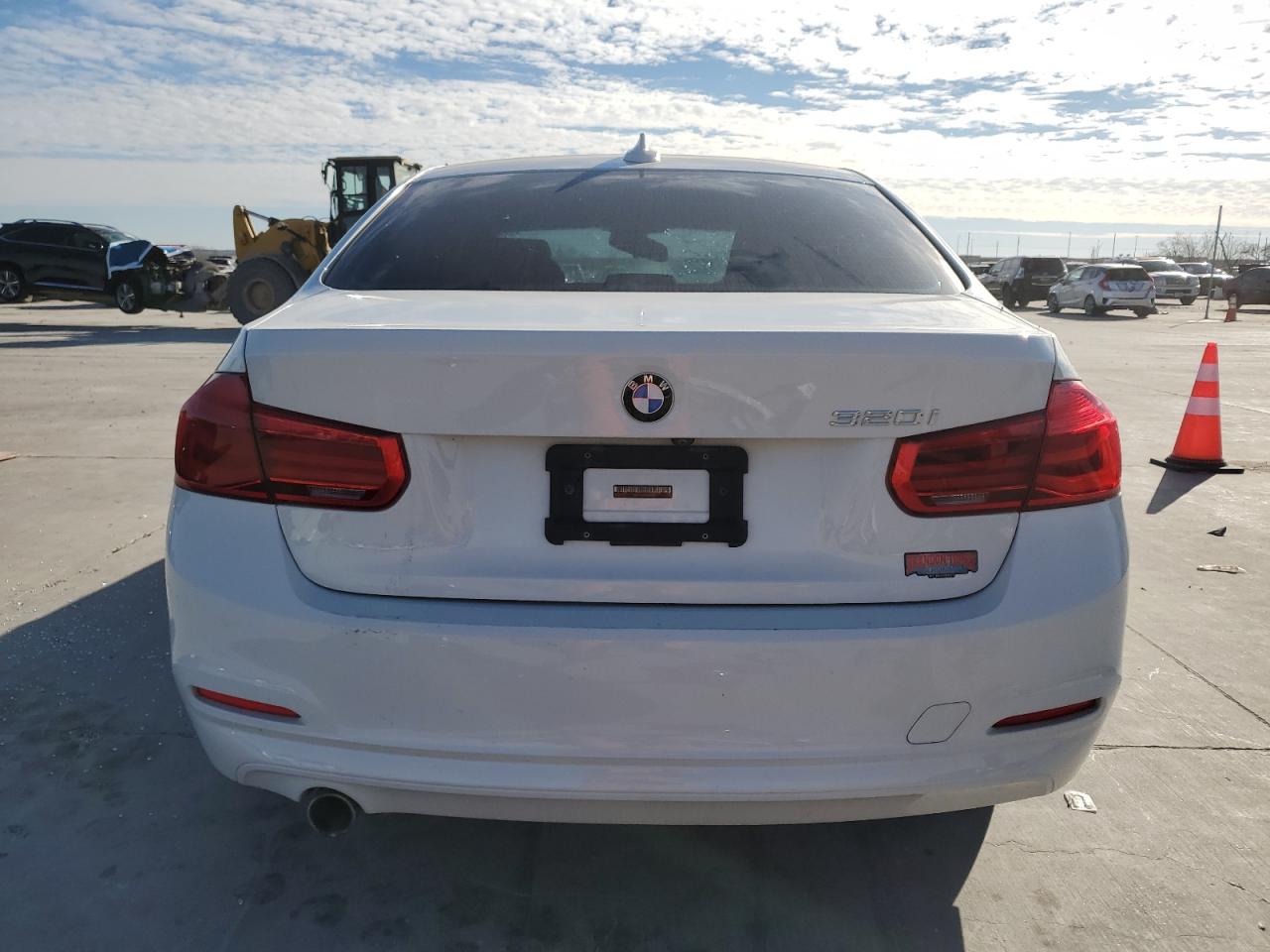 VIN WBA8A9C54JAD28156 2018 BMW 3 SERIES no.6