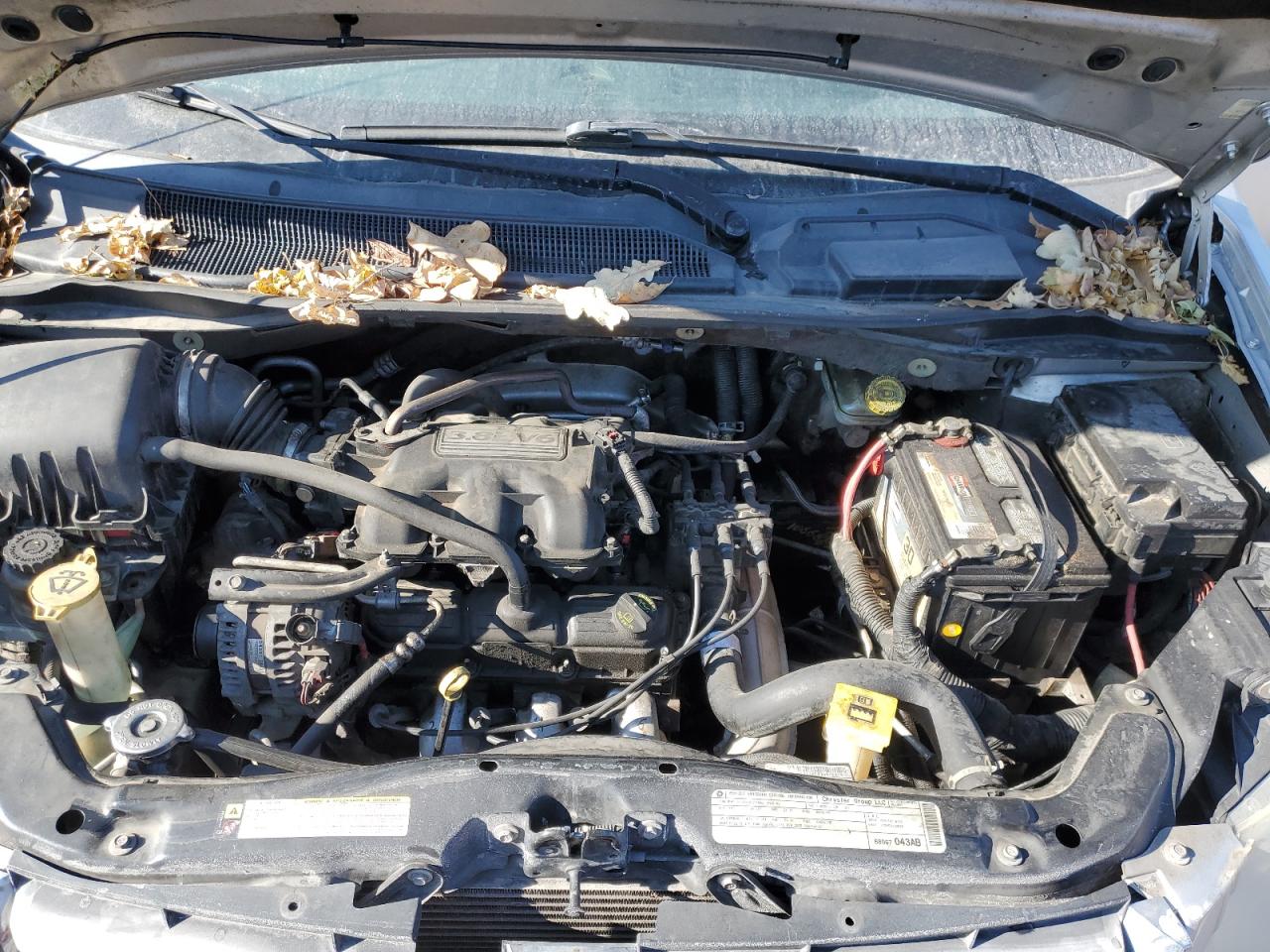 2010 Dodge Caravan - Image 13