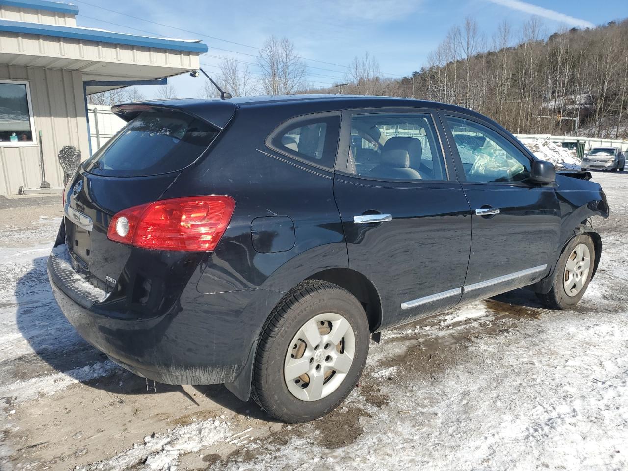 2011 Nissan Rogue - Image 3