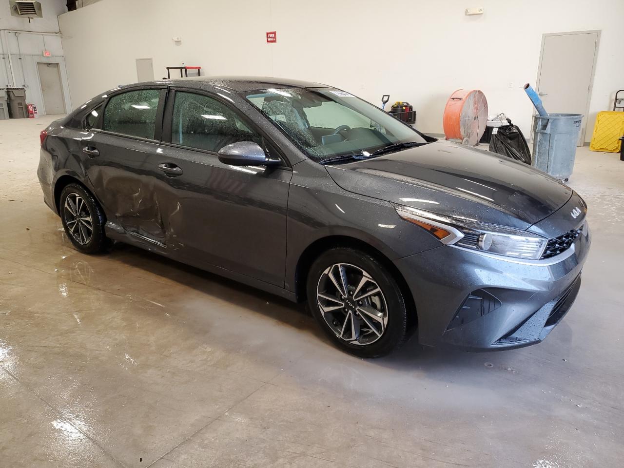 2024 Kia Forte - Image 4
