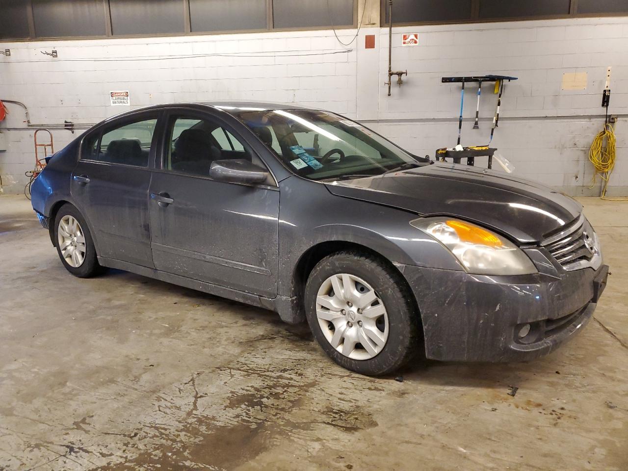 2009 Nissan Altima - Image 4