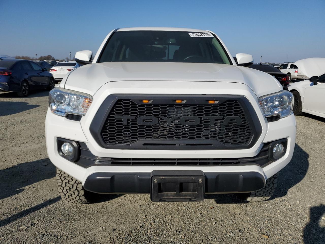 2020 Toyota Tacoma - Image 5