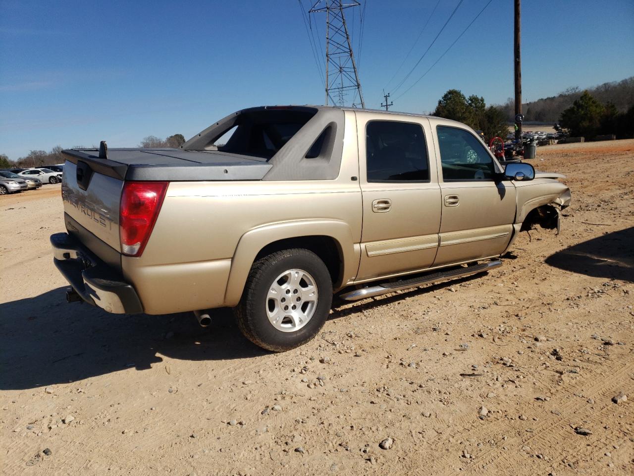 2006 Chevrolet Avalanche - Image 3