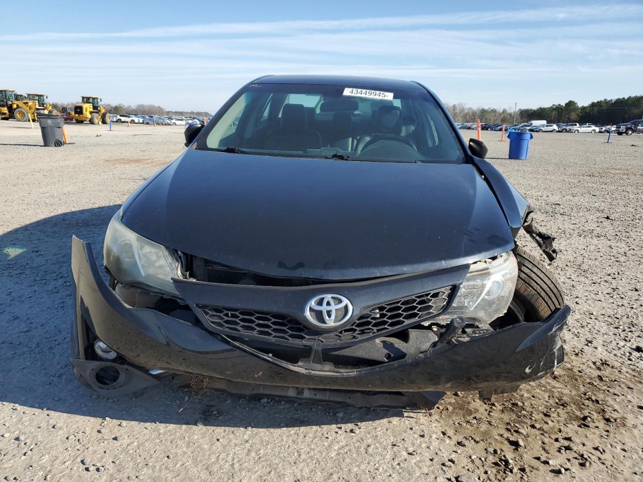 2014 Toyota Camry - Image 5