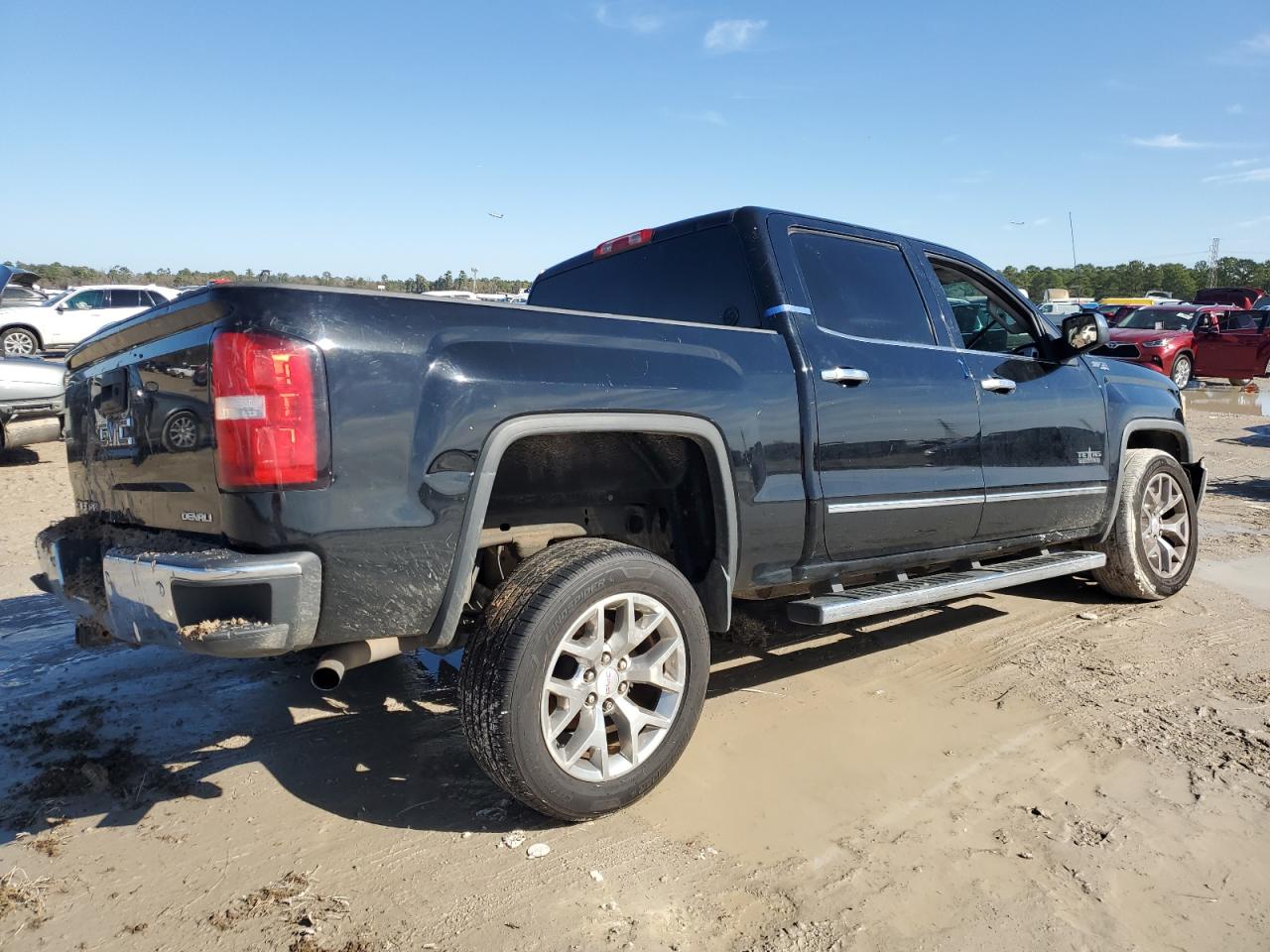 2015 GMC Sierra - Image 3