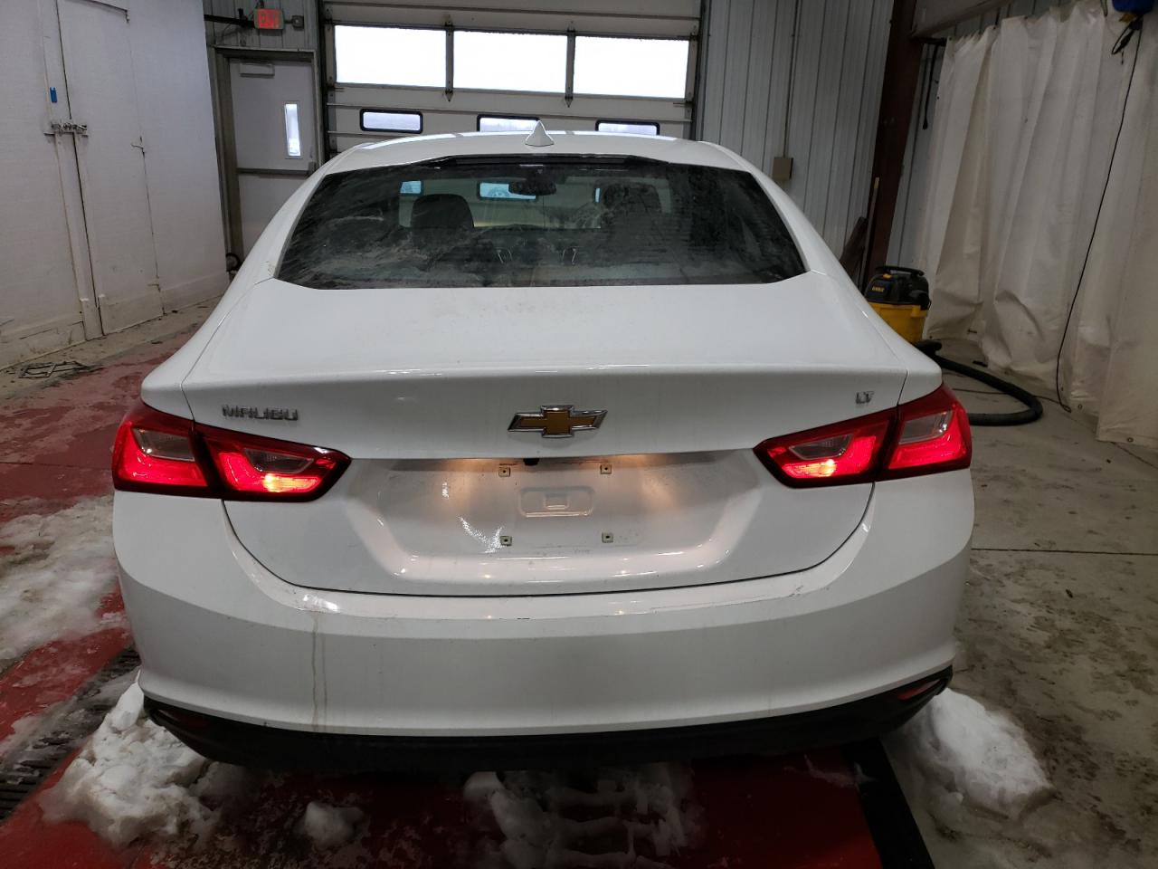 2023 Chevrolet Malibu - Image 6