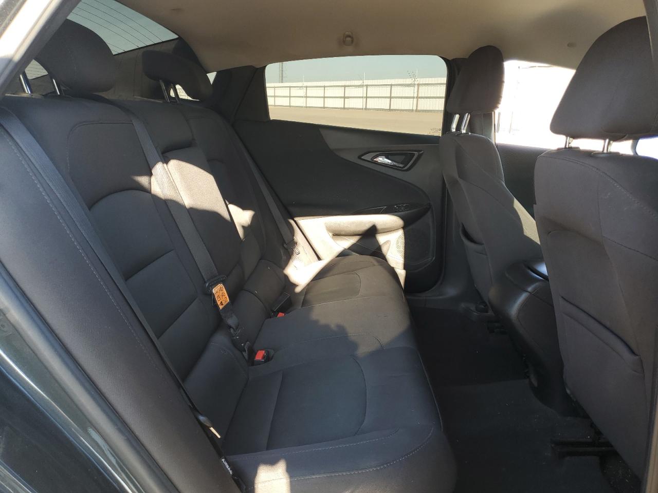 2017 Chevrolet Malibu - Image 10