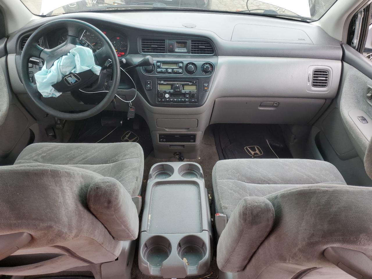 2004 Honda Odyssey - Image 8