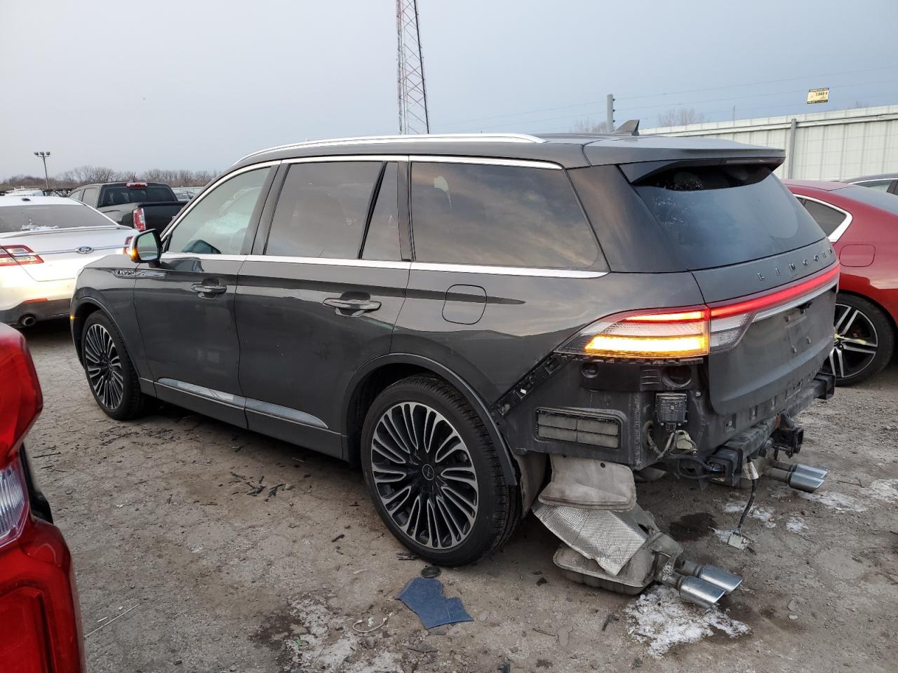 2020 Lincoln Aviator - Image 2