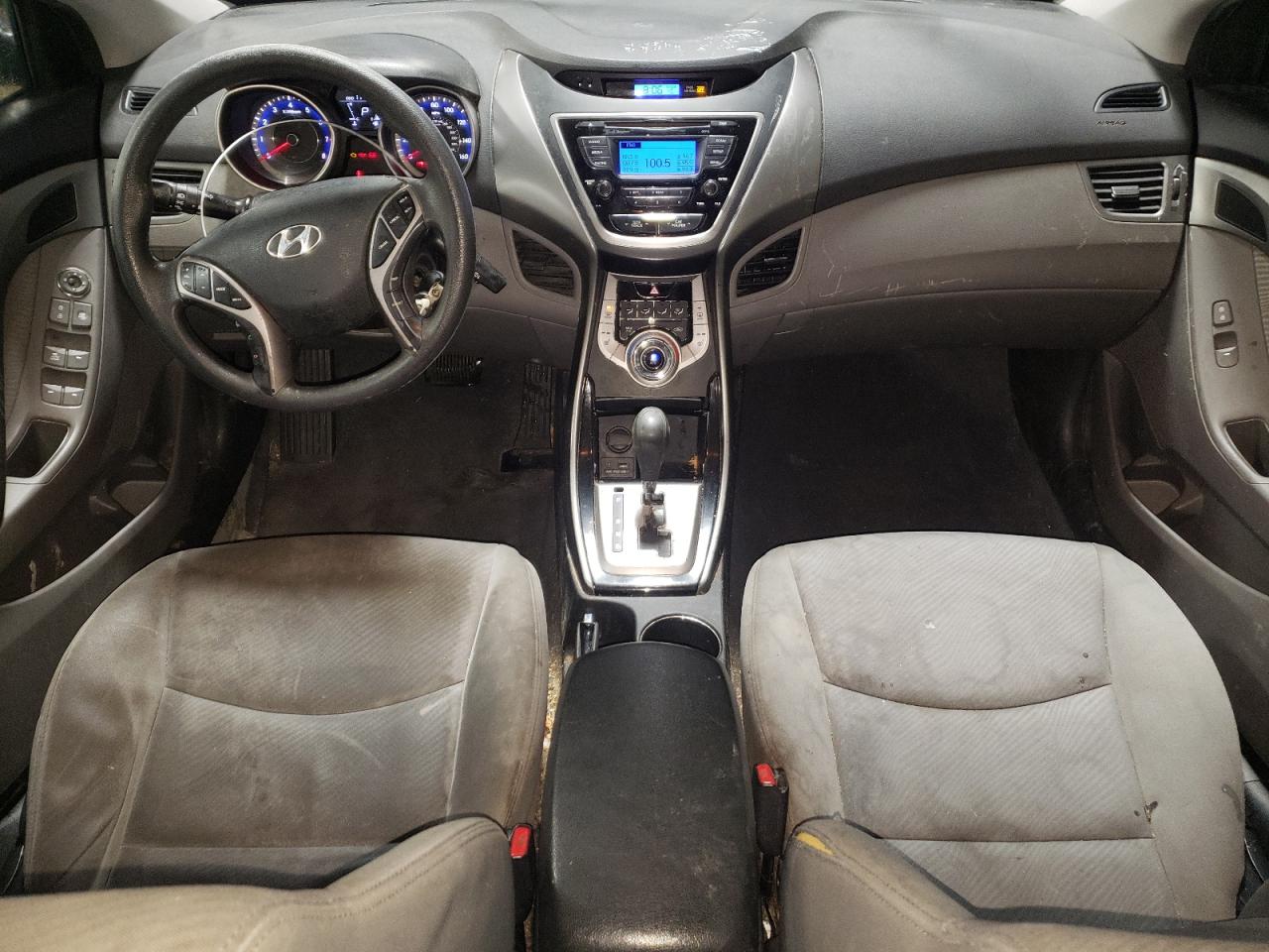 2013 Hyundai Elantra - Image 8