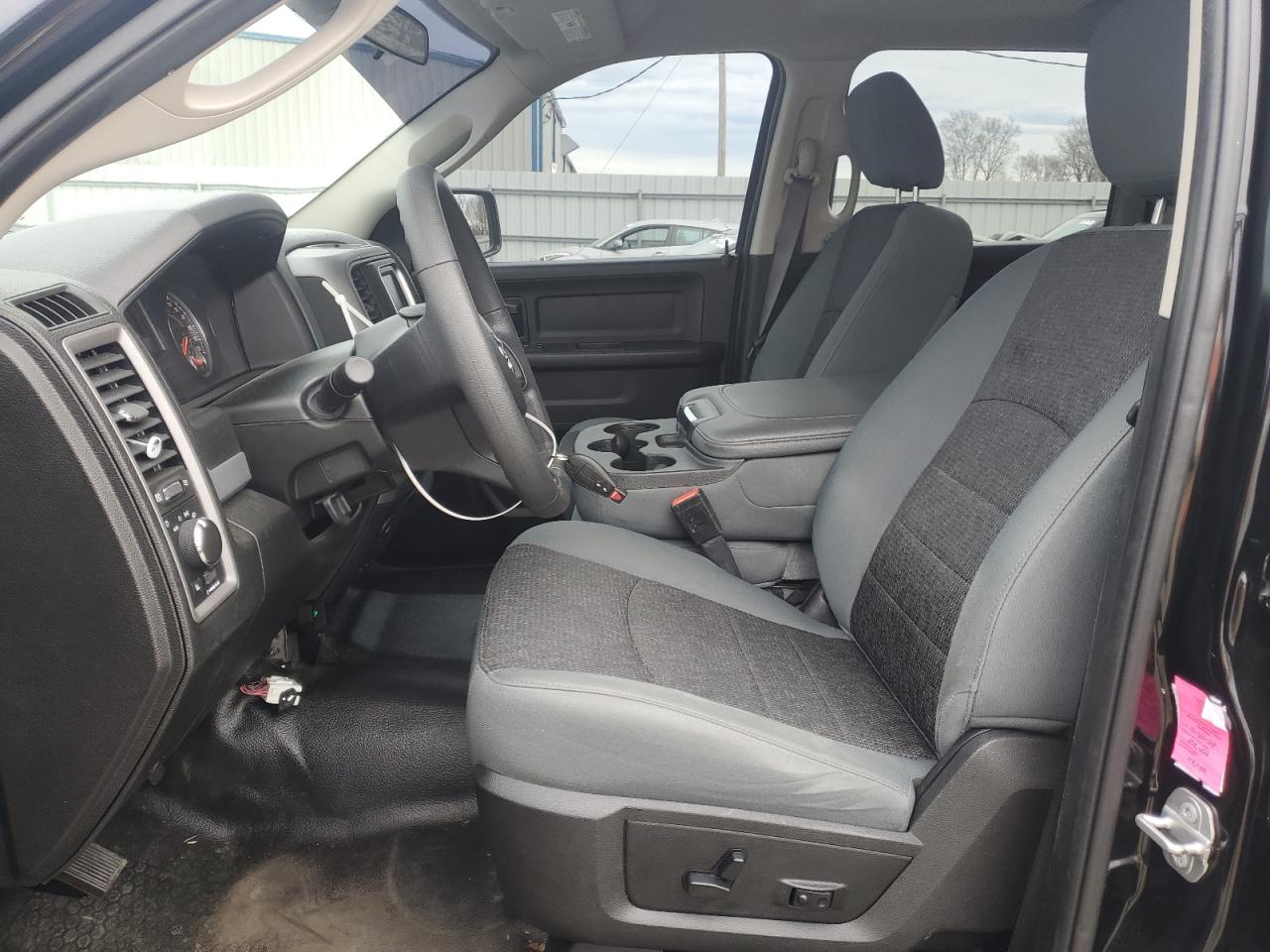2020 RAM 1500 - Image 7