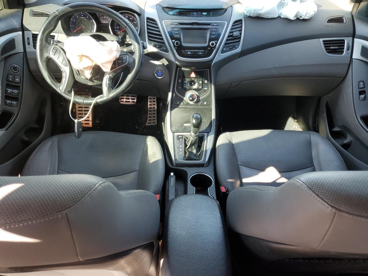 2014 Hyundai Elantra - Image 8