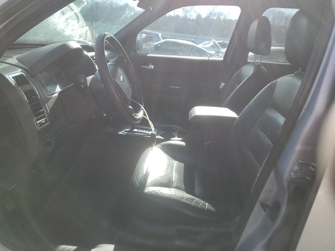 2008 Ford Escape - Image 7