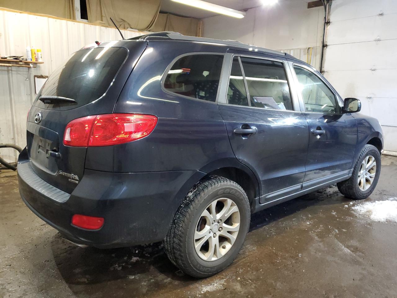 2009 Hyundai Santa Fe - Image 3