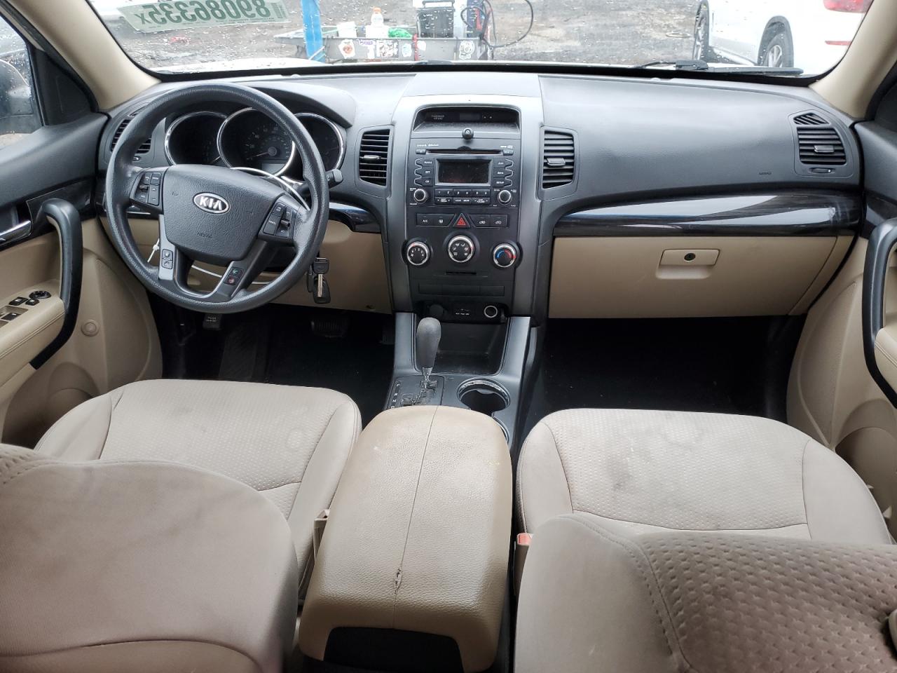 2011 Kia Sorento - Image 8