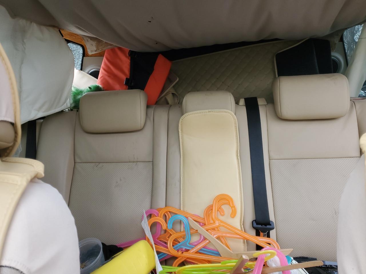2008 Land Rover LR2 - Image 10