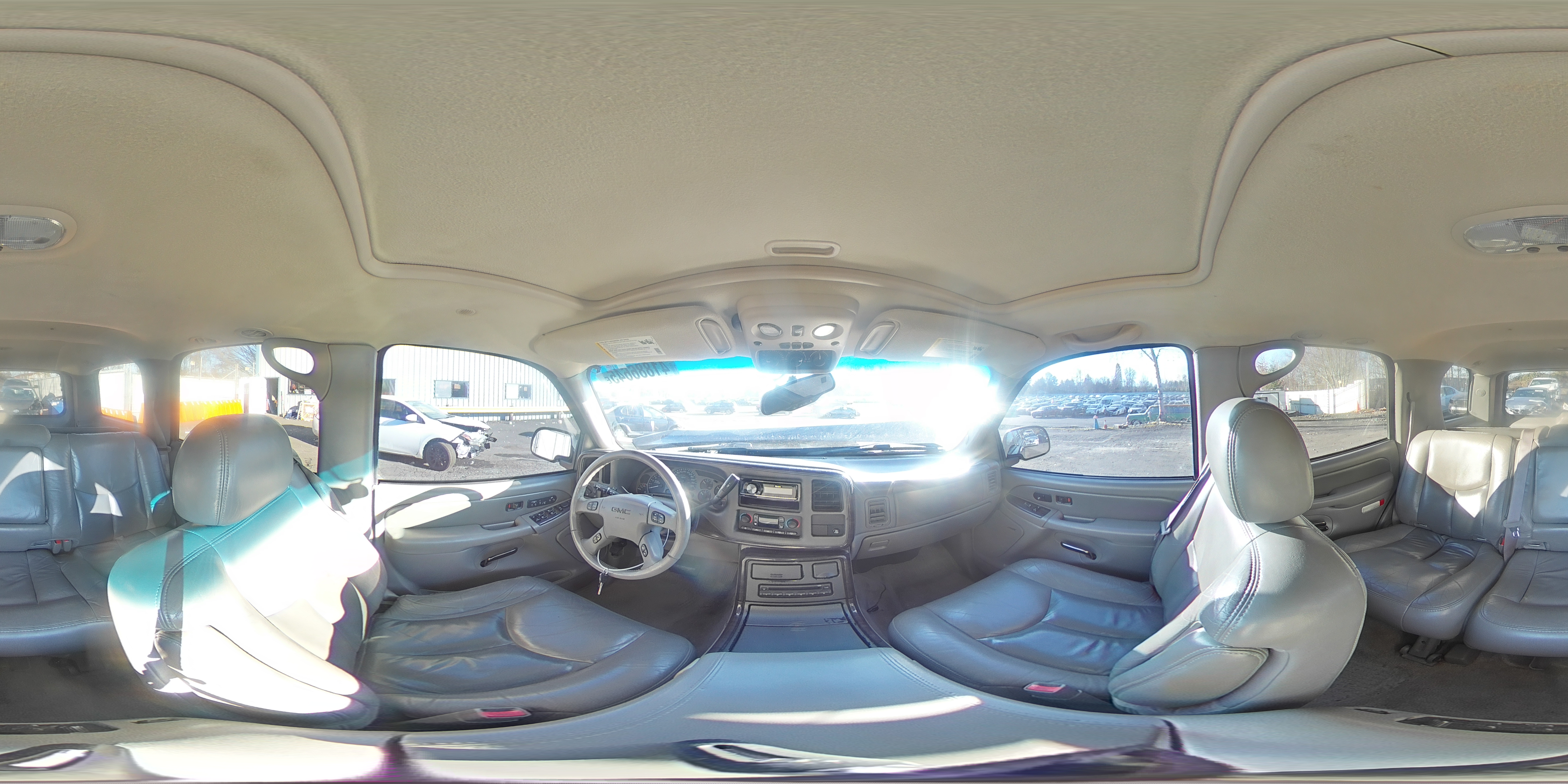 2003 GMC Yukon - Image 13