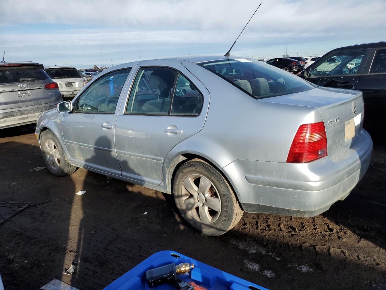 2003 Volkswagen Jetta - Image 2