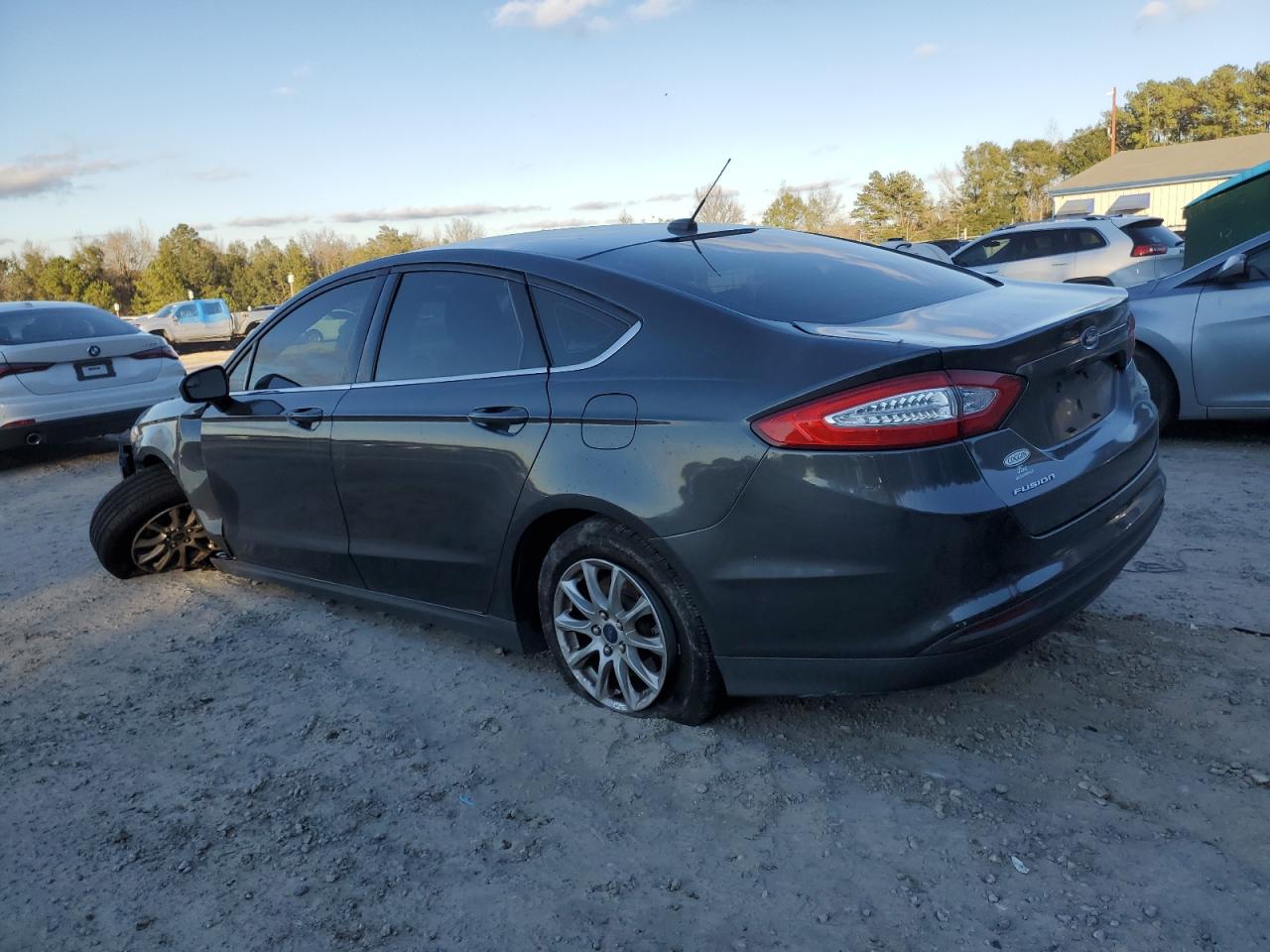 VIN 3FA6P0G72GR323989 2016 FORD FUSION no.2