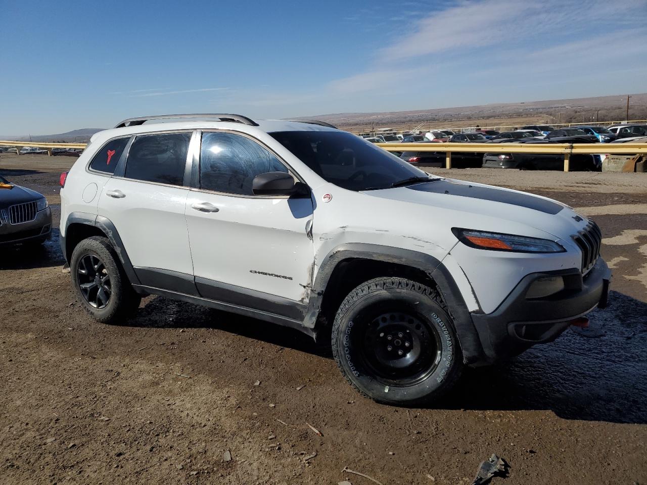 2017 Jeep Cherokee - Image 4