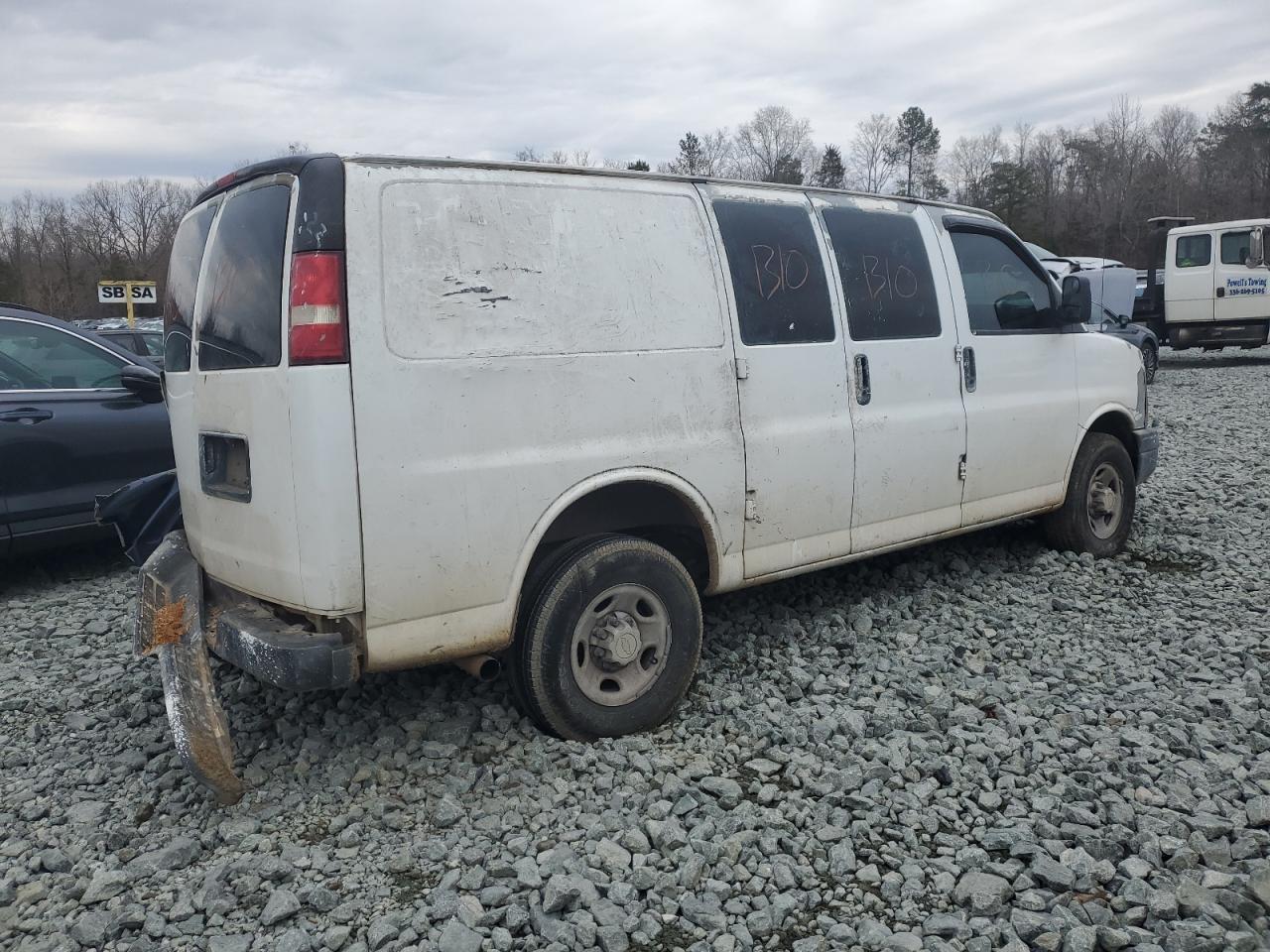 2009 Chevrolet Express - Image 3