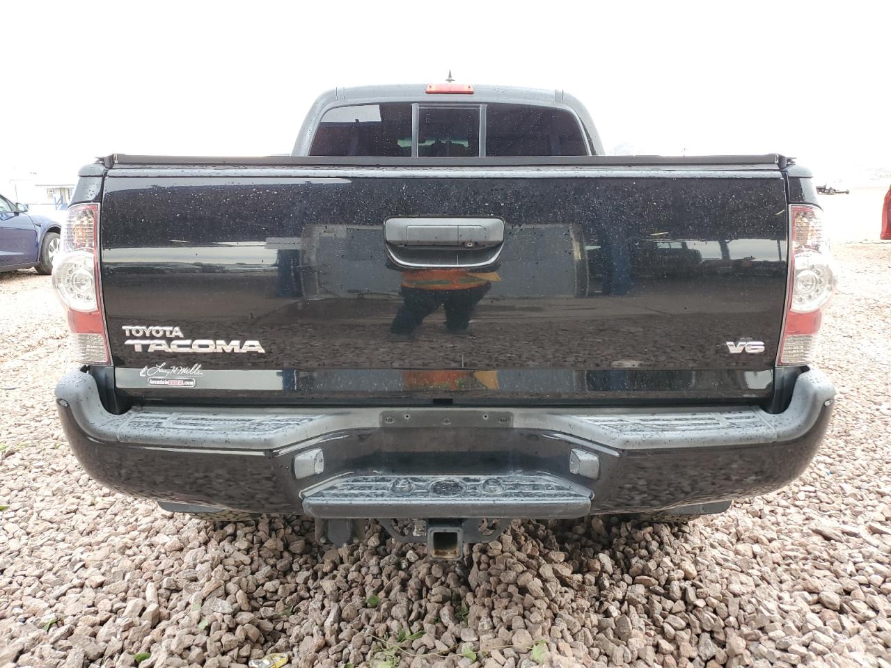 2015 Toyota Tacoma - Image 6