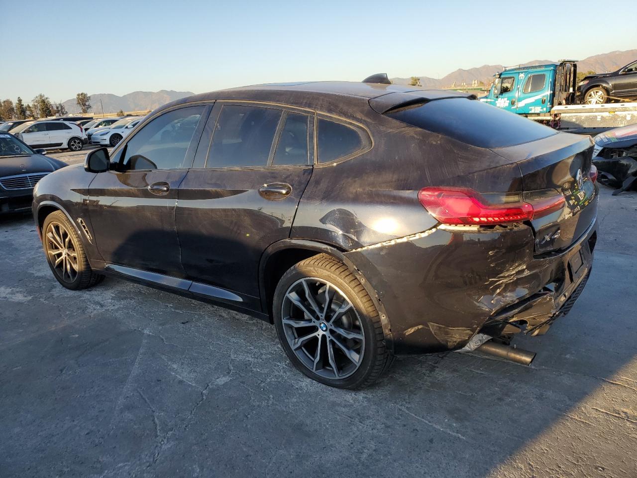 2019 BMW X4 - Image 2