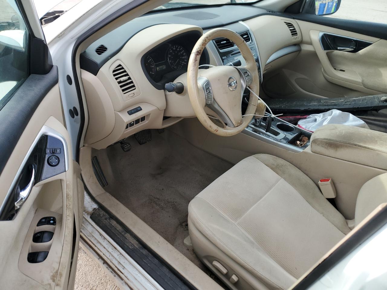 2013 Nissan Altima - Image 8