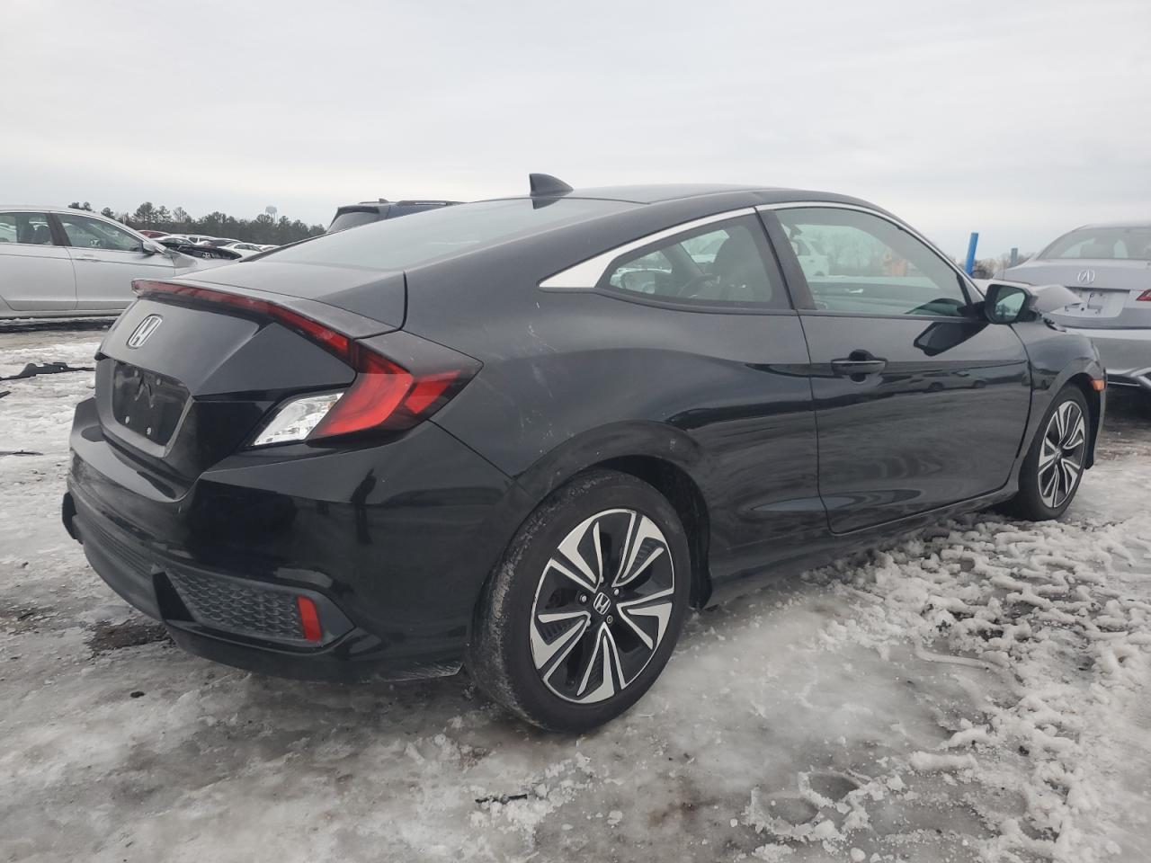 VIN 2HGFC3B78GH358760 2016 HONDA CIVIC no.3