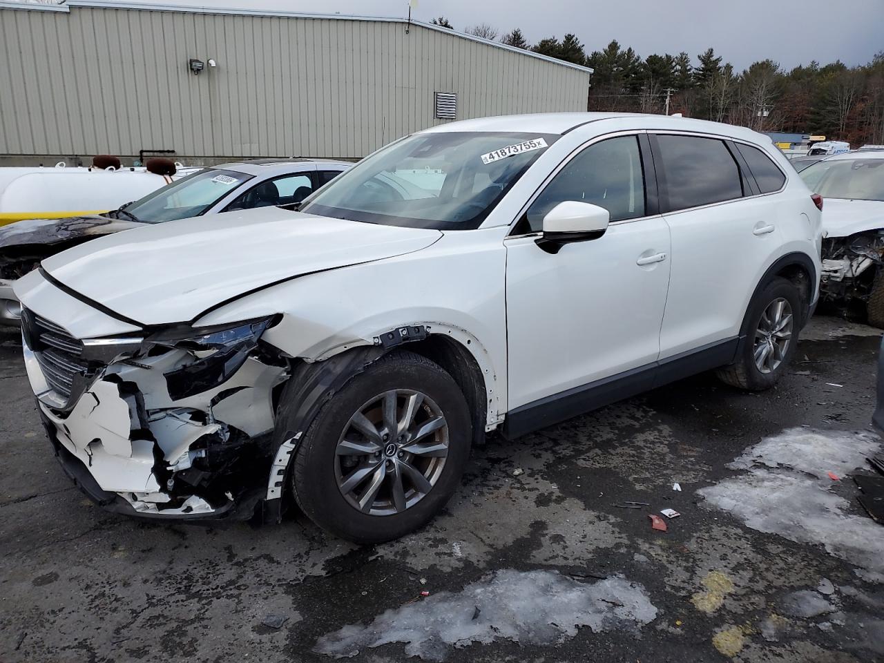 Exeter, RI에서 판매 중인 2019 Mazda Cx-9 Touring - Front End