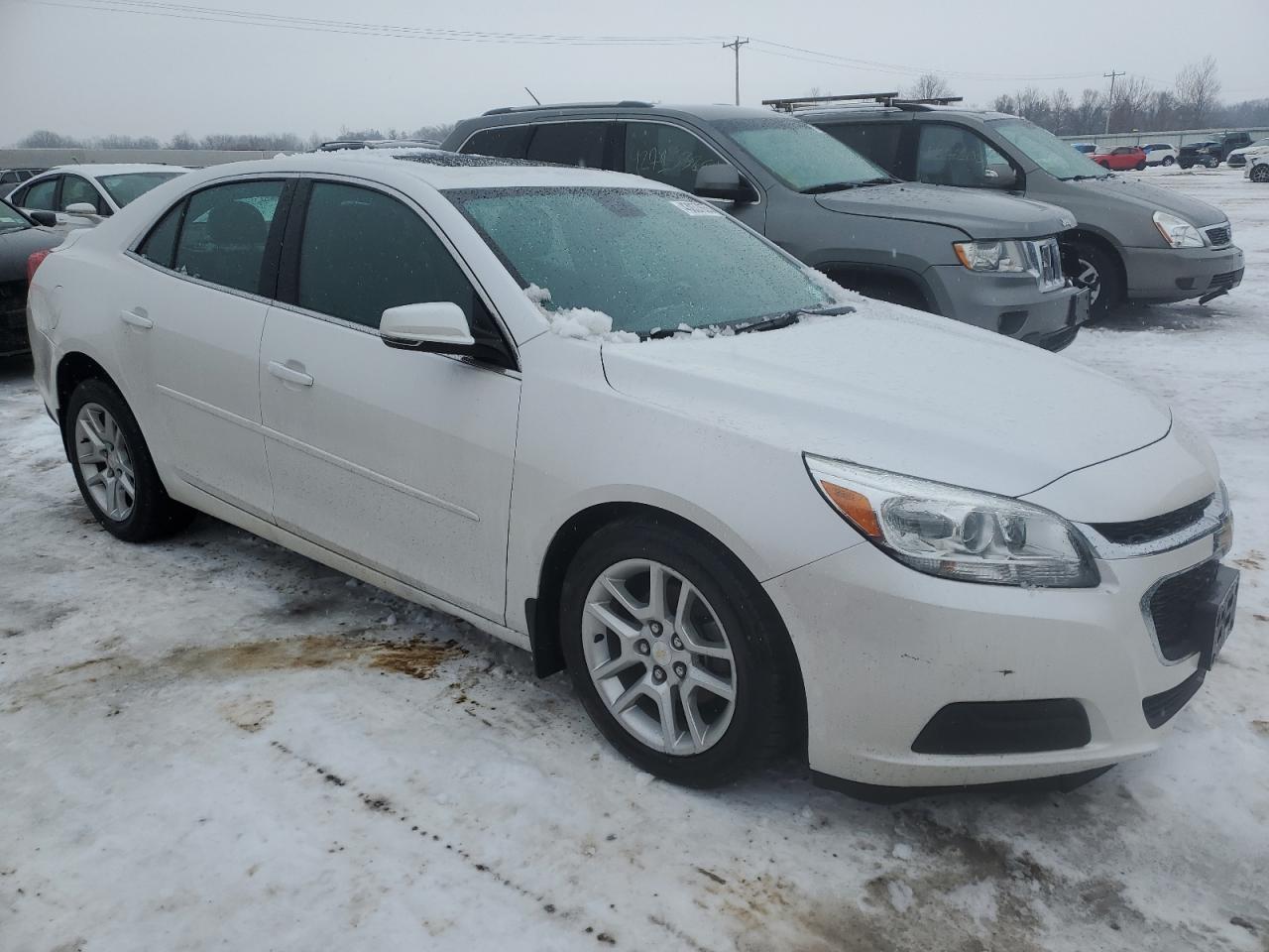 2015 Chevrolet Malibu - Image 4