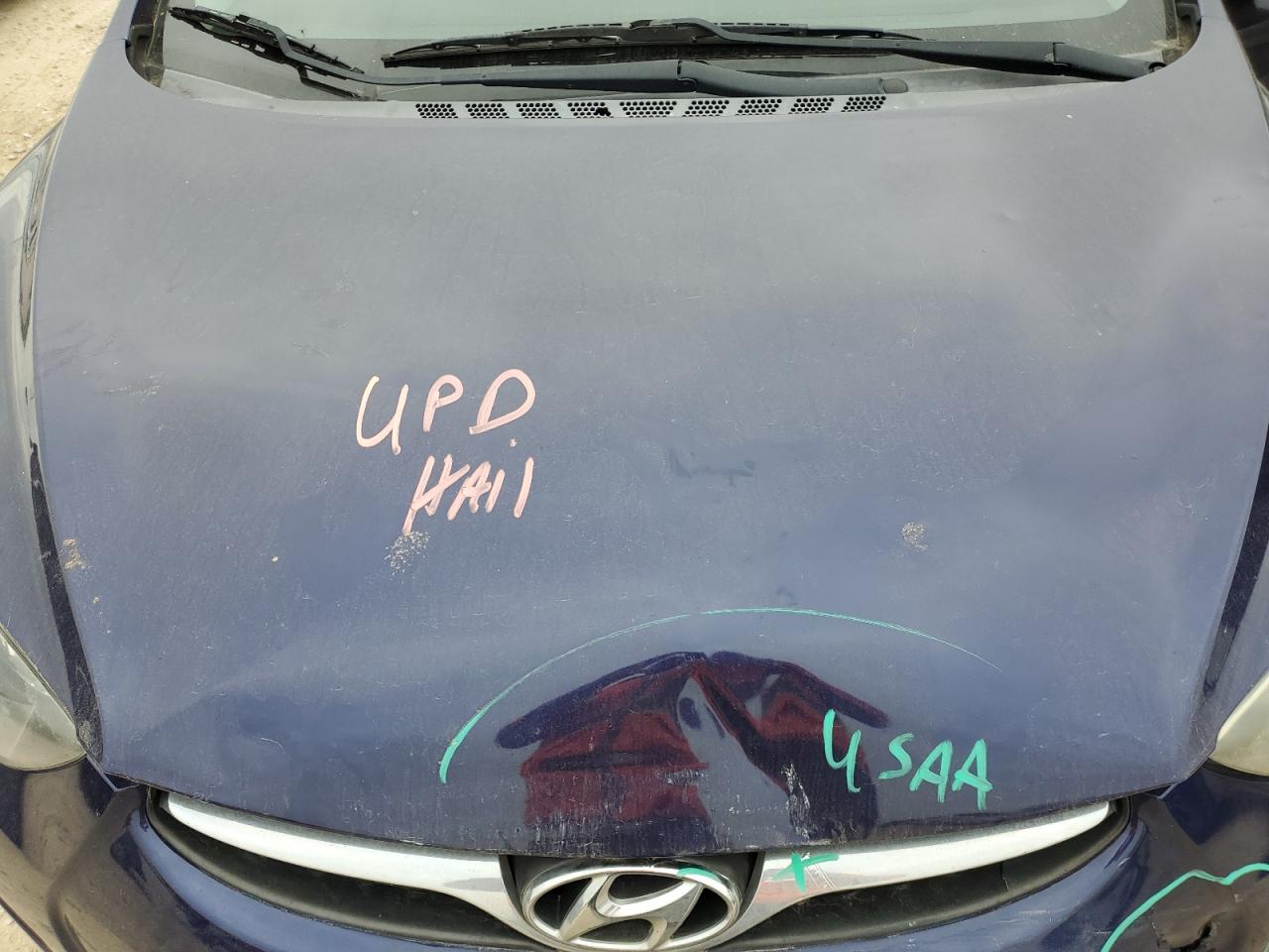 2013 Hyundai Elantra - Image 11