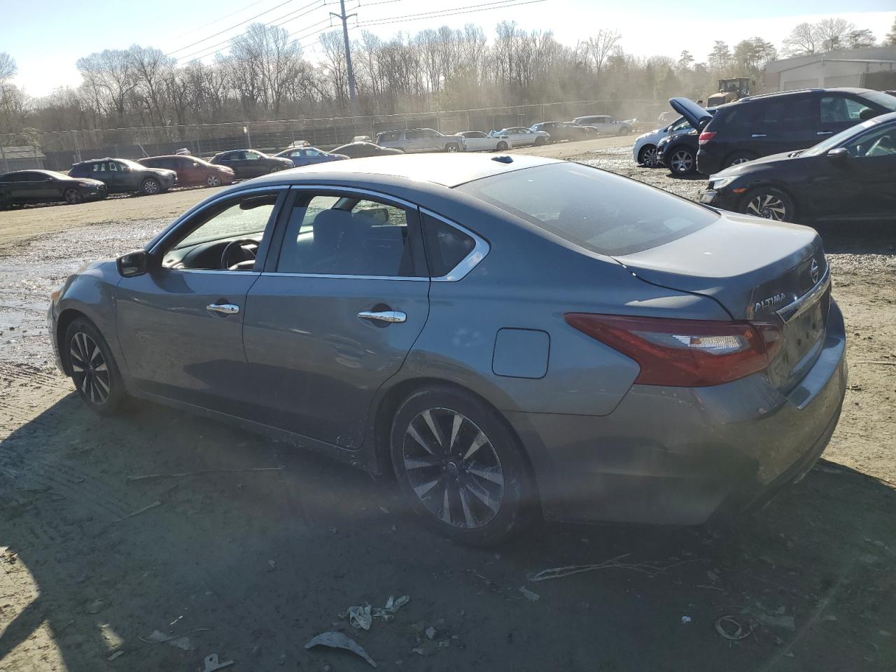 2018 Nissan Altima - Image 2