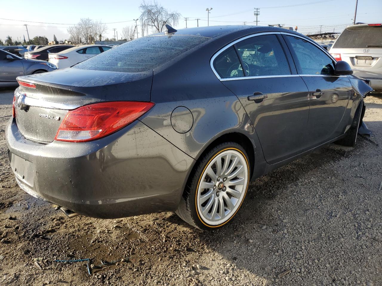 2011 Buick Regal - Image 3