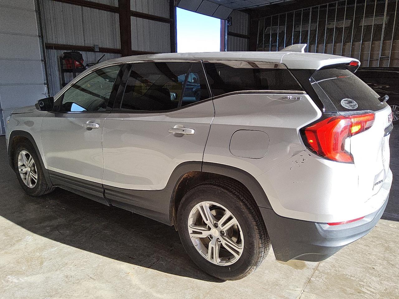 2019 GMC Terrain - Image 2