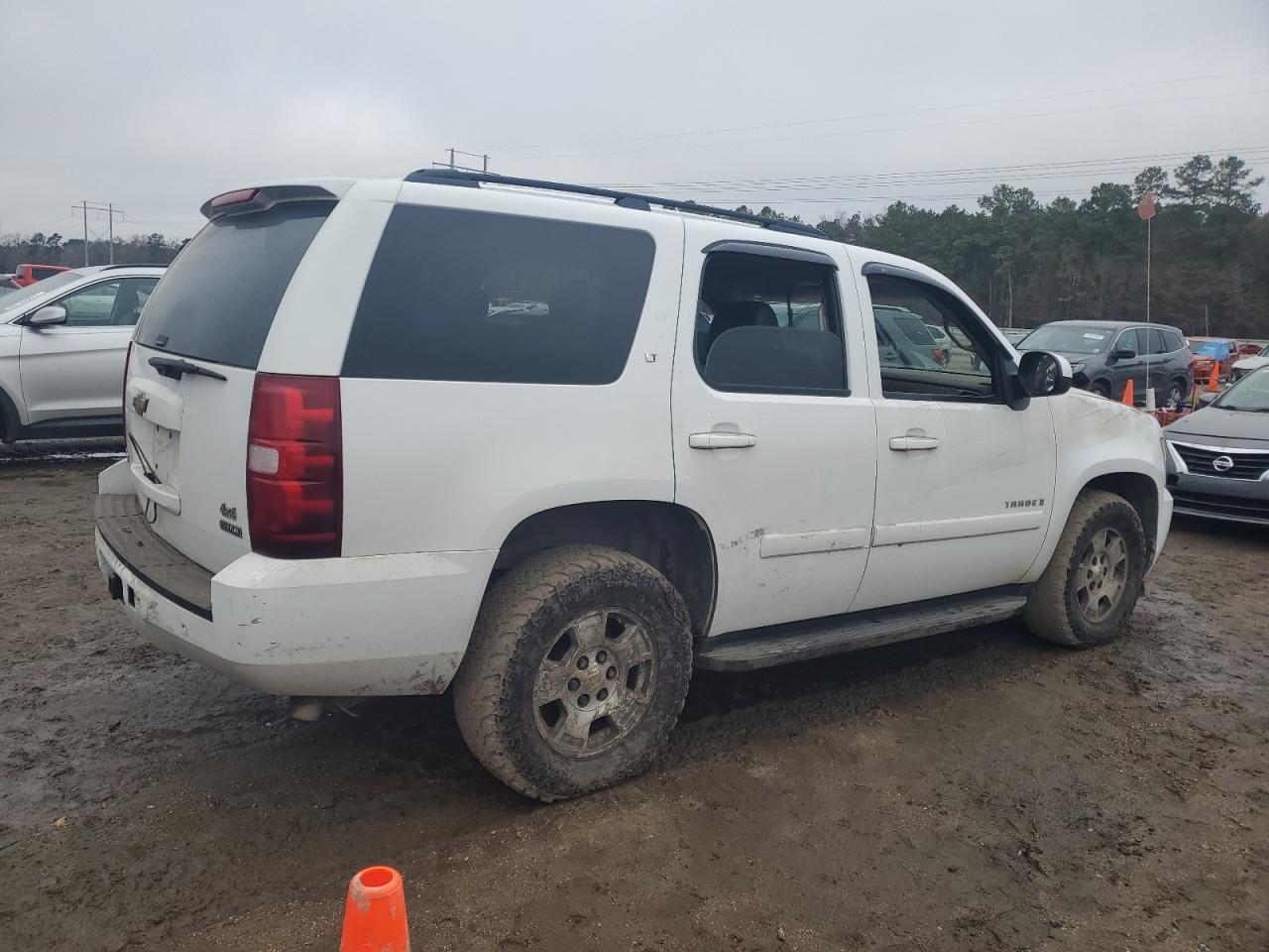 2007 Chevrolet Tahoe - Image 3