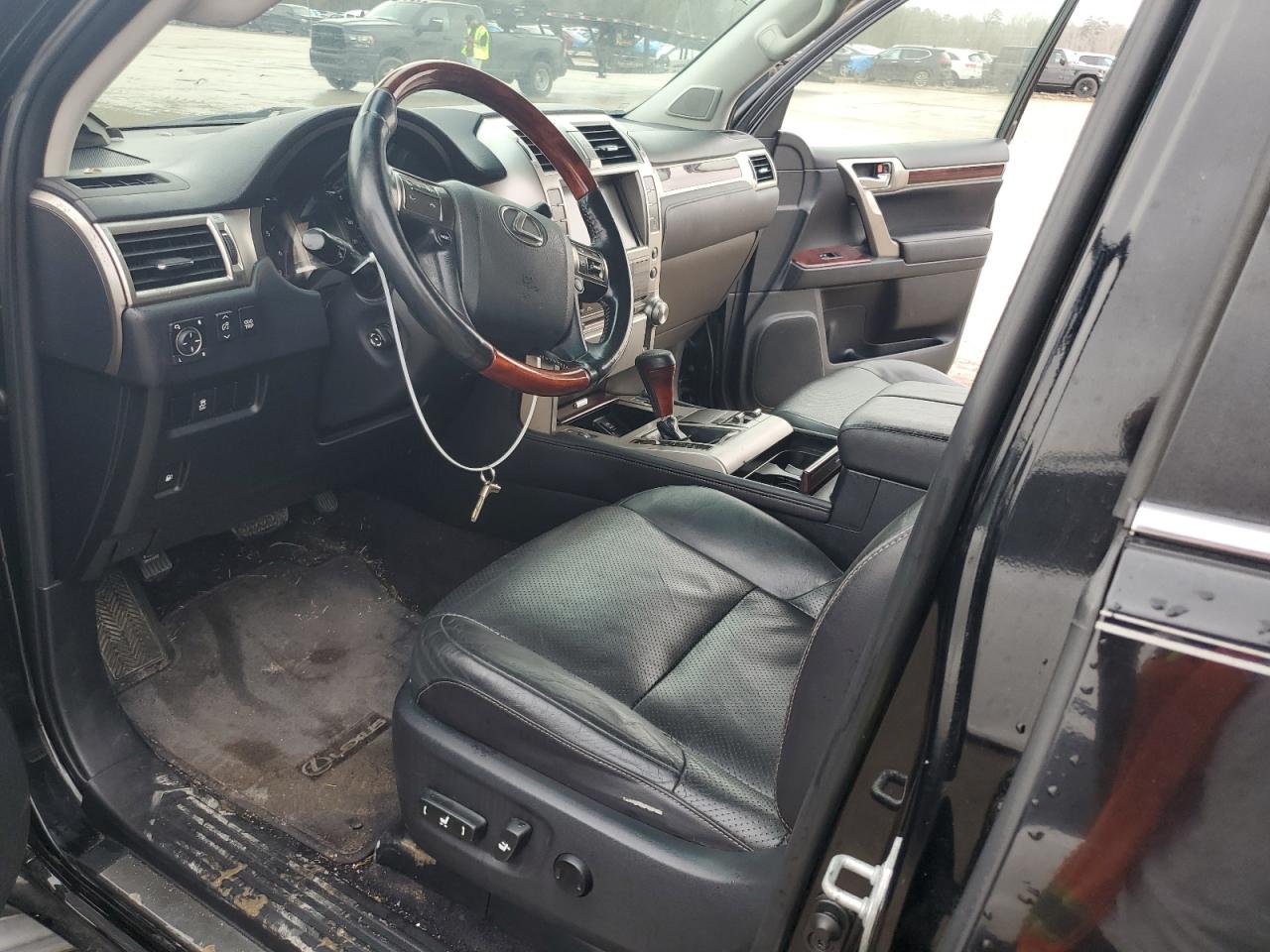 2011 Lexus GX - Image 7