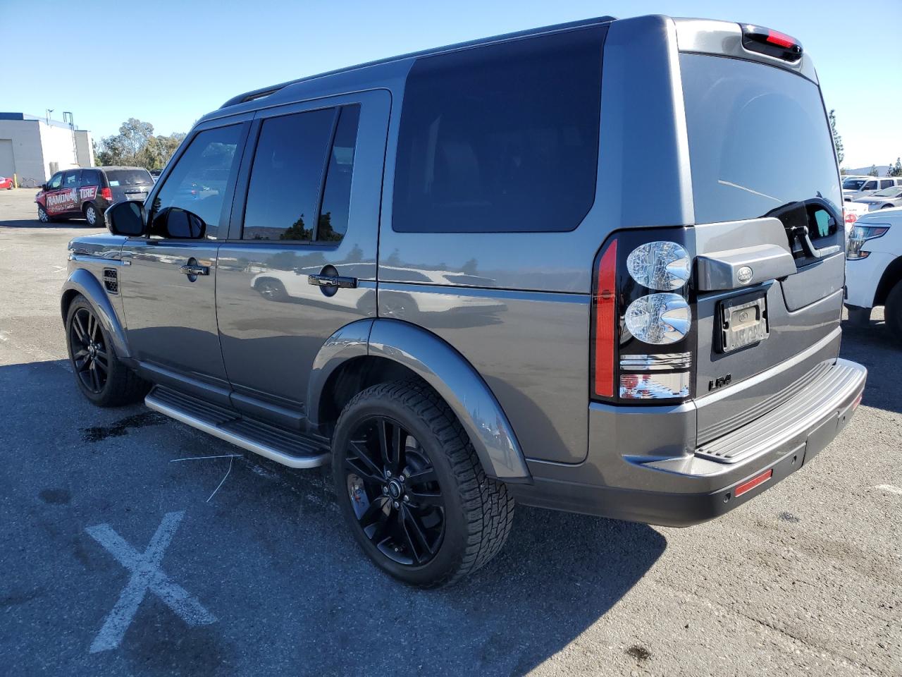 2016 Land Rover LR4 - Image 2