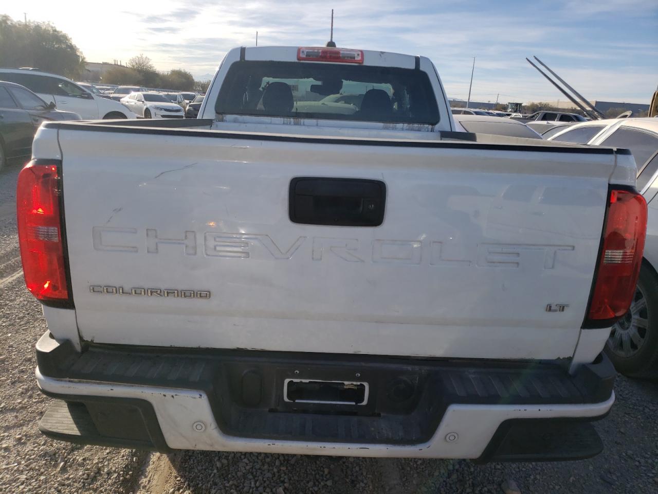 2022 Chevrolet Colorado - Image 6