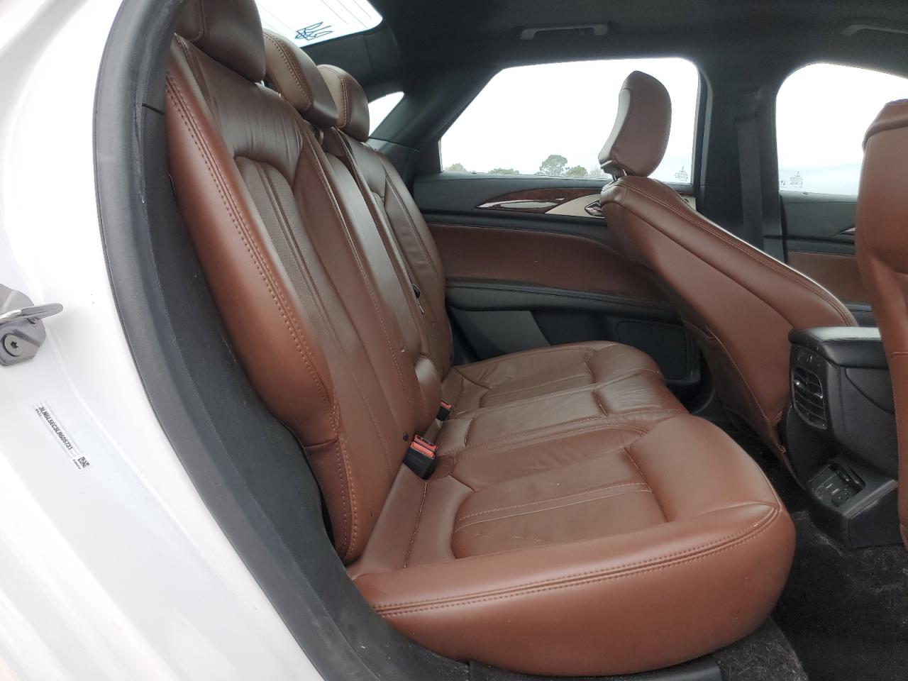 2020 Lincoln MKZ - Image 10