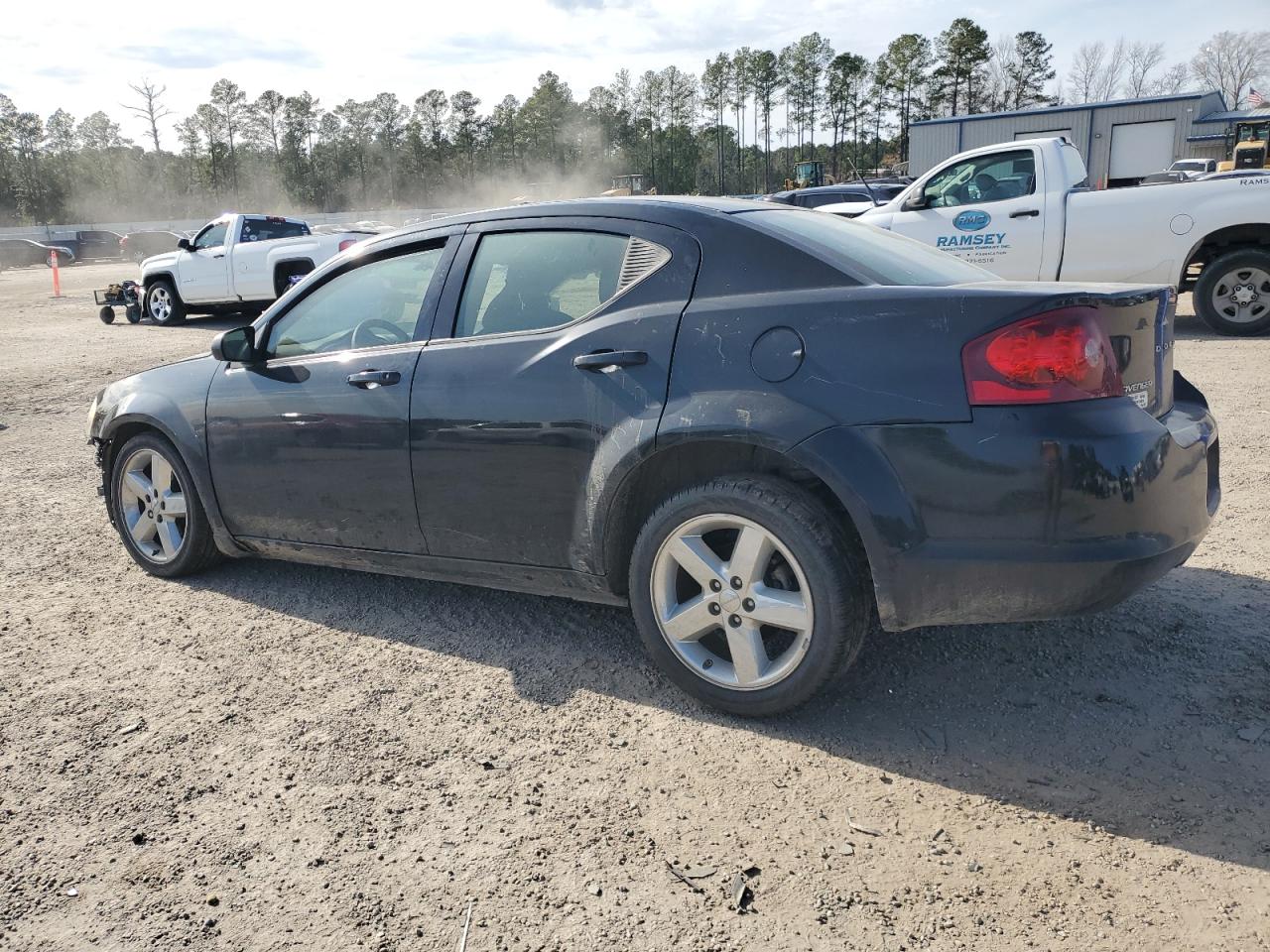 2013 Dodge Avenger - Image 2